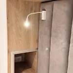 Sky - Modern And Comfortable Apartment, Wifi Daire