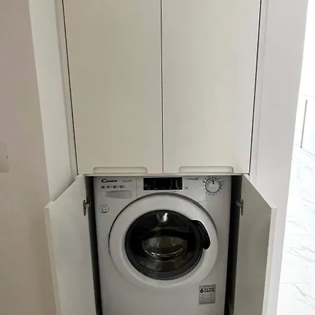 Sky - Modern And Comfortable Apartment, Wifi * Саранда