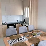 Apartment Sky - Modern And Comfortable Apartment, Wifi