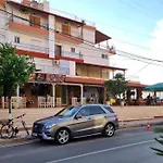Апартаменты Saranda Sky - Modern And Comfortable Apartment, Wifi