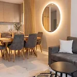 Apartment Sky - Modern And Comfortable Apartment, Wifi Sarandë